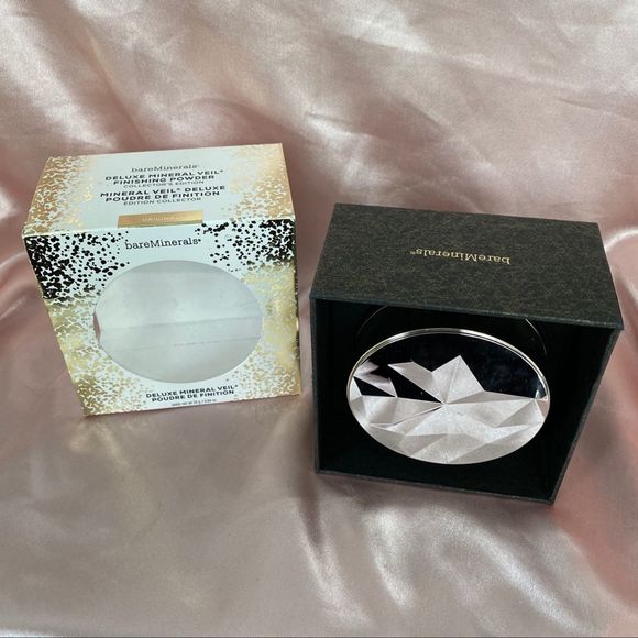 bareMinerals Other - Bare minerals deluxe mineral veil bareMinerals Other - Bare minerals deluxe mineral veil